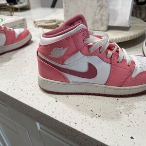 Jordan Pink and White Mid Sneakers Classic Design